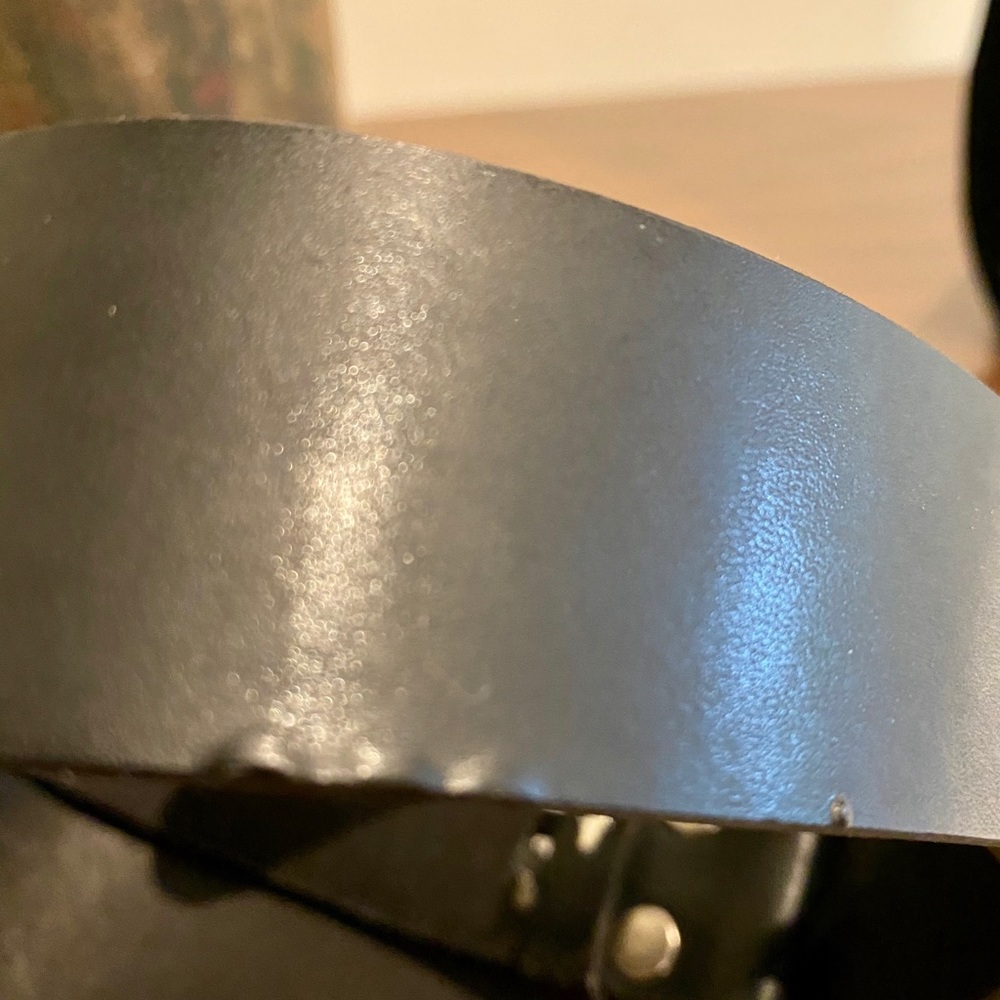 Skull and Crossbones Black Leather Belt - Picture 6 of 6